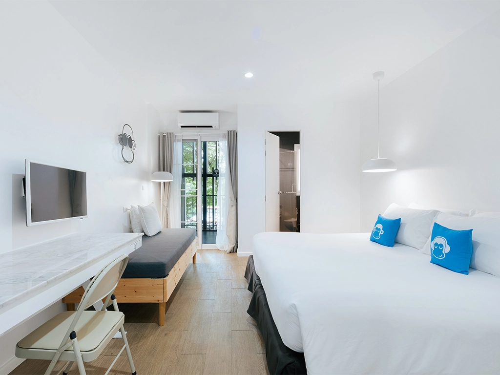Deluxe Double Bed